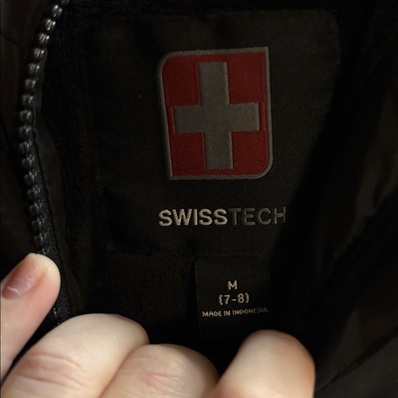 Swiss Tech Girls Black Puffer Jacket size 7/8 - Picture 2 of 5